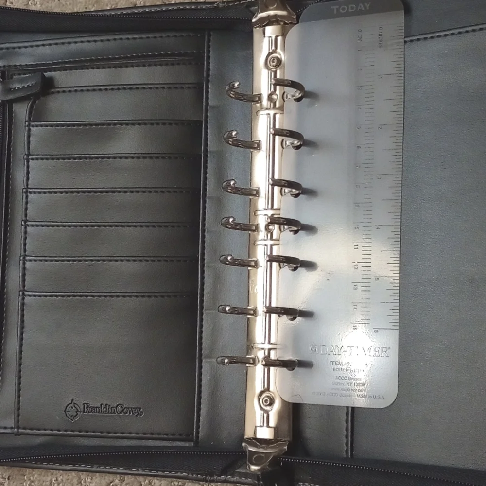 Franklin Covey Black Office Binder